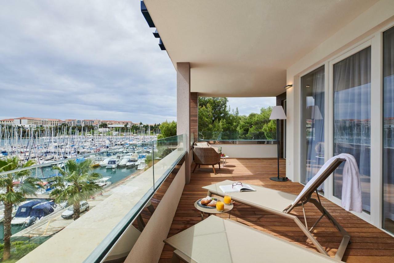 One-Bedroom Suite with Balcony and Sea View